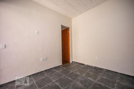 Sala de casa para alugar com 2 quartos, 65m² em Santa Tereza, Belo Horizonte
