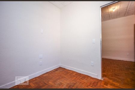 Quarto 2 de casa para alugar com 2 quartos, 65m² em Santa Tereza, Belo Horizonte