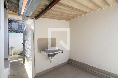 Casa para alugar com 65m², 2 quartos e sem vagaÁrea de Serviço