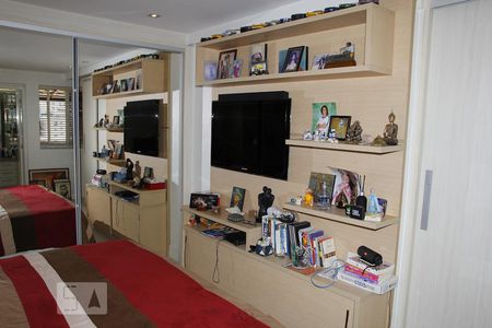 Apartamento à venda com 182m², 3 quartos e 2 vagasQuarto 3