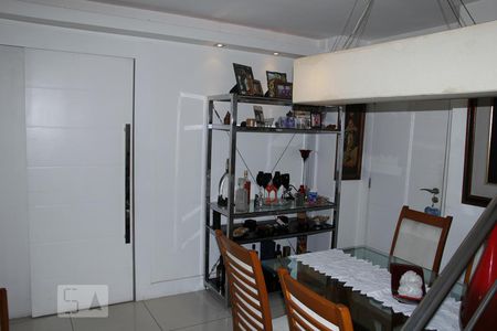 Apartamento à venda com 182m², 3 quartos e 2 vagasSala