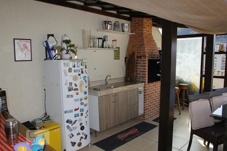 Apartamento à venda com 182m², 3 quartos e 2 vagasCobertura