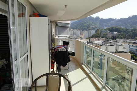 Apartamento à venda com 182m², 3 quartos e 2 vagasVaranda