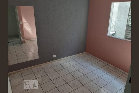 Quarto de casa para alugar com 2 quartos, 68m² em Vila Emir, São Paulo