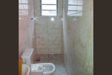 Banheiro de casa à venda com 2 quartos, 125m² em Conjunto Habitacional Teotonio Vilela, São Paulo