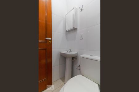 Studio para alugar com 30m², 1 quarto e sem vaga Studio para alugar com 30m², 1 quarto e sem vagaBanheiro