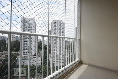 Apartamento à venda com 68m², 3 quartos e 1 vagaVaranda
