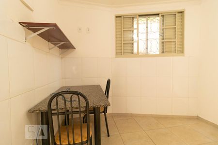 Quarto de kitnet/studio para alugar com 1 quarto, 30m² em Cidade Universitária, Campinas