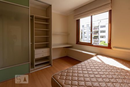quarto 2 de apartamento para alugar com 2 quartos, 77m² em Boa Vista, Porto Alegre