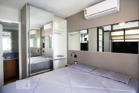 Studio à venda com 32m², 1 quarto e 1 vaga Studio à venda com 32m², 1 quarto e 1 vagaStudio