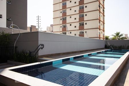 Studio à venda com 32m², 1 quarto e 1 vaga Studio à venda com 32m², 1 quarto e 1 vagaPiscina