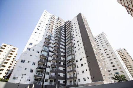 Studio à venda com 32m², 1 quarto e 1 vaga Studio à venda com 32m², 1 quarto e 1 vagaFachadas