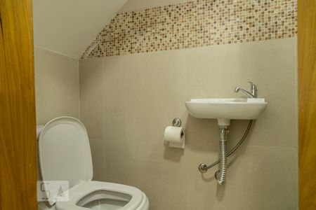 Casa para alugar com 80m², 2 quartos e 1 vaga Casa para alugar com 80m², 2 quartos e 1 vagaBanheiro 2
