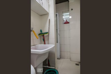 Casa para alugar com 80m², 2 quartos e 1 vaga Casa para alugar com 80m², 2 quartos e 1 vagaÁrea de Serviço
