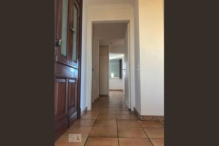 Corredor de apartamento à venda com 3 quartos, 195m² em Santo Amaro, São Paulo