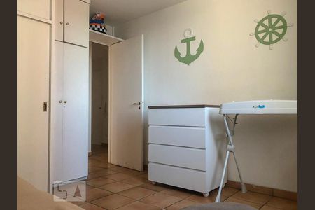 Apartamento à venda com 195m², 3 quartos e 2 vagasQuarto 2