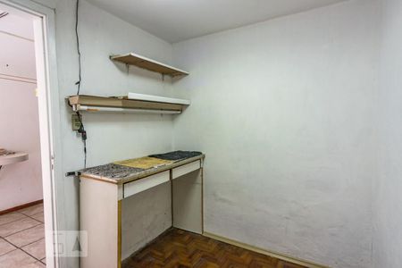 Casa à venda com 160m², 2 quartos e 2 vagasQuarto de Serviço