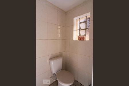 Casa à venda com 160m², 2 quartos e 2 vagasBanheiro de Serviço