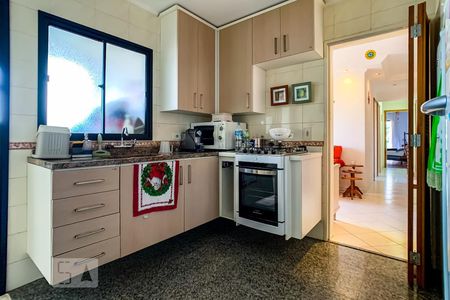 Apartamento à venda com 90m², 3 quartos e 2 vagasCozinha