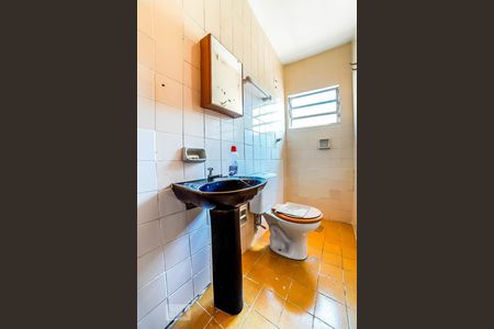 Banheiro 1 de casa à venda com 3 quartos, 250m² em Jardim Japão, São Paulo