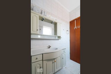 Casa para alugar com 180m², 3 quartos e 1 vagaBanheiro