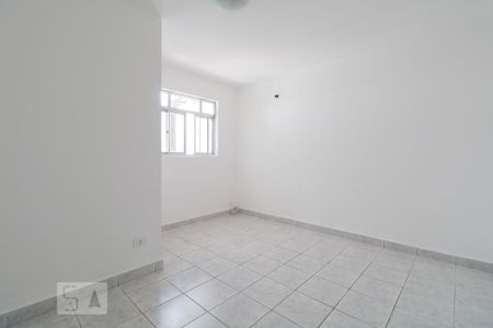 Casa para alugar com 180m², 3 quartos e 1 vagaQuarto extra - serviço