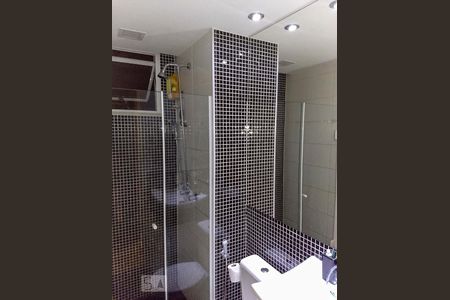 Banheiro de apartamento à venda com 2 quartos, 56m² em Engenho Novo, Rio de Janeiro