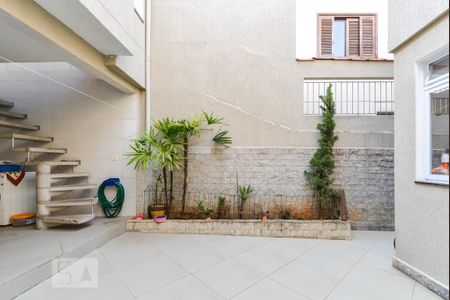Casa à venda com 160m², 3 quartos e 2 vagas Casa à venda com 160m², 3 quartos e 2 vagasQuintal