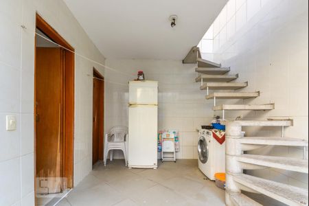 Casa à venda com 160m², 3 quartos e 2 vagas Casa à venda com 160m², 3 quartos e 2 vagasÁrea de Serviço