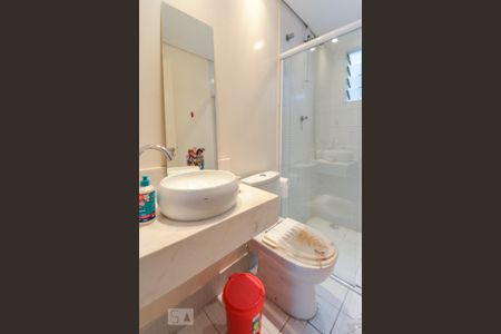 Casa à venda com 160m², 3 quartos e 2 vagas Casa à venda com 160m², 3 quartos e 2 vagasBanheiro da Suíte 1