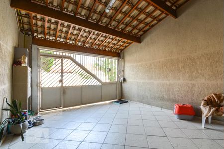 Casa à venda com 160m², 3 quartos e 2 vagas Casa à venda com 160m², 3 quartos e 2 vagasGaragem