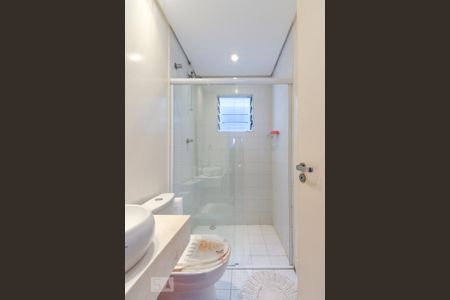 Casa à venda com 160m², 3 quartos e 2 vagas Casa à venda com 160m², 3 quartos e 2 vagasBanheiro da Suíte 1