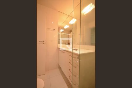 Apartamento à venda com 85m², 3 quartos e 1 vagaBanheiro da suíte