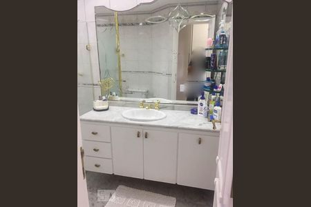 Apartamento à venda com 155m², 3 quartos e 4 vagasBanheiro 1