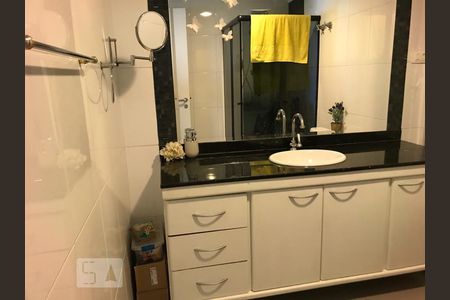 Apartamento à venda com 159m², 2 quartos e 1 vagaBanheiro