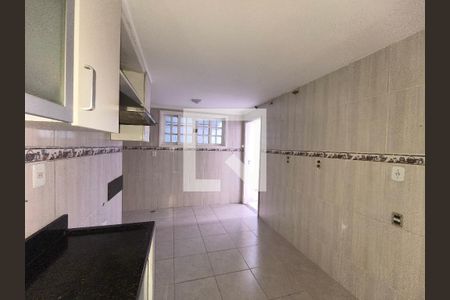 Casa de Condomínio à venda com 5 quartos, 300m² em Taquara, Rio de Janeiro