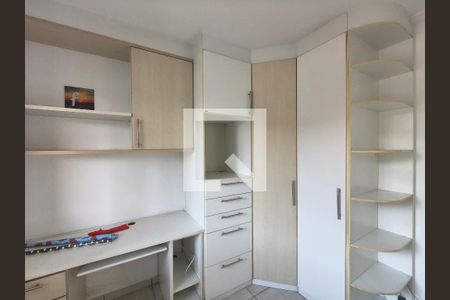 Quarto de casa de condomínio para alugar com 5 quartos, 300m² em Taquara, Rio de Janeiro