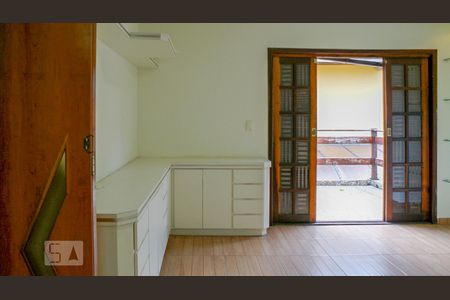 Casa à venda com 261m², 4 quartos e 5 vagasSuíte 1 