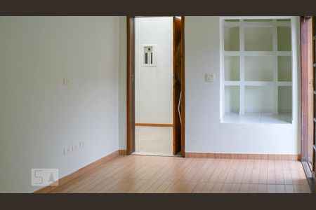 Casa à venda com 261m², 4 quartos e 5 vagasSuíte 3