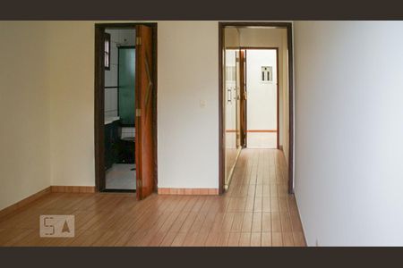 Casa à venda com 261m², 4 quartos e 5 vagasSuíte 2