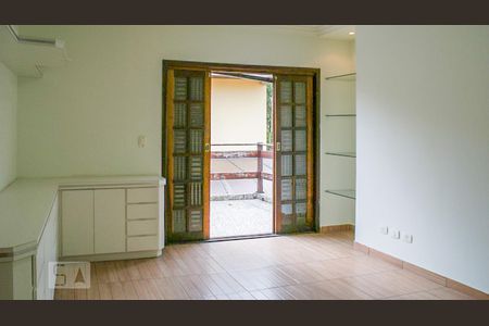 Casa à venda com 261m², 4 quartos e 5 vagasSuíte 2