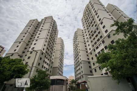 Apartamento à venda com 78m², 3 quartos e 2 vagasFachada