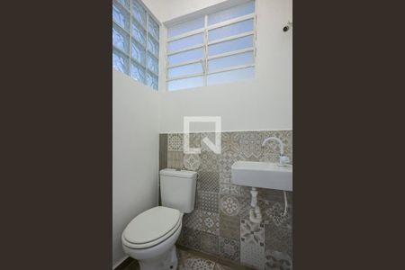 Lavabo de casa para alugar com 2 quartos, 95m² em Parque Monte Alegre, Taboão da Serra