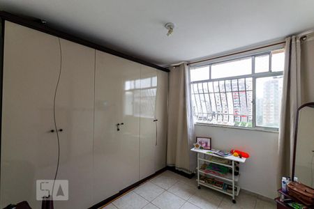 Quarto 1 de apartamento para alugar com 3 quartos, 67m² em Icaraí, Niterói