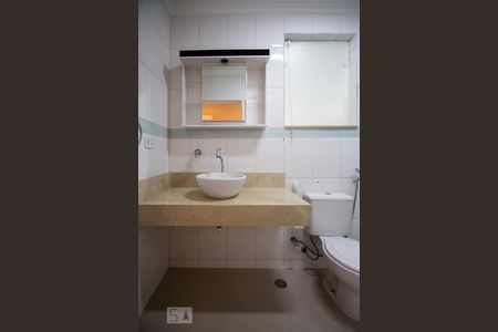 Banheiro de apartamento para alugar com 2 quartos, 82m² em Bela Vista, São Paulo
