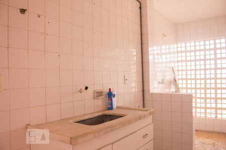 Cozinha de apartamento para alugar com 2 quartos, 52m² em Itanhangá, Rio de Janeiro