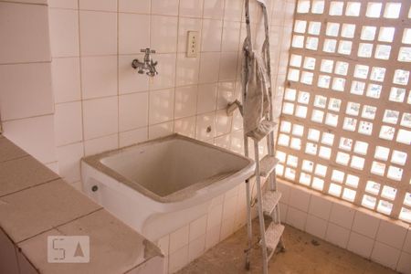 Área de Serviço de apartamento para alugar com 2 quartos, 52m² em Itanhangá, Rio de Janeiro