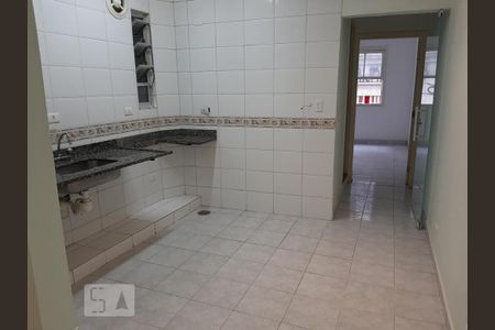 Cozinha de apartamento para alugar com 1 quarto, 50m² em República, São Paulo