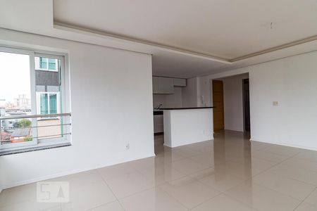 Sala de apartamento à venda com 3 quartos, 100m² em Passo D’areia, Porto Alegre