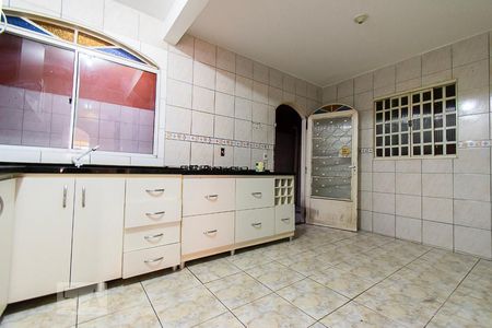 Casa para alugar com 75m², 2 quartos e 1 vagaCozinha